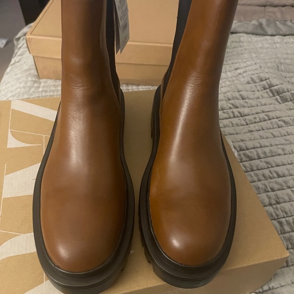 Leather boots - Picture 2 of 7